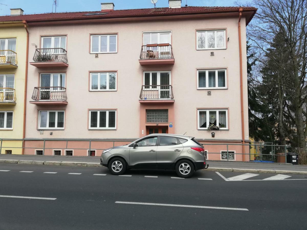 Apartmany Monty Karlsbad Exteriör bild